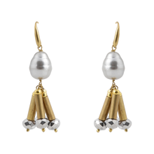 Load image into Gallery viewer, Pearl Fringe Earring
