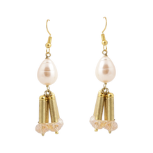 Load image into Gallery viewer, Pearl Fringe Earring
